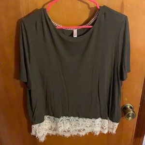 Short sleeve lace trim T-shirt